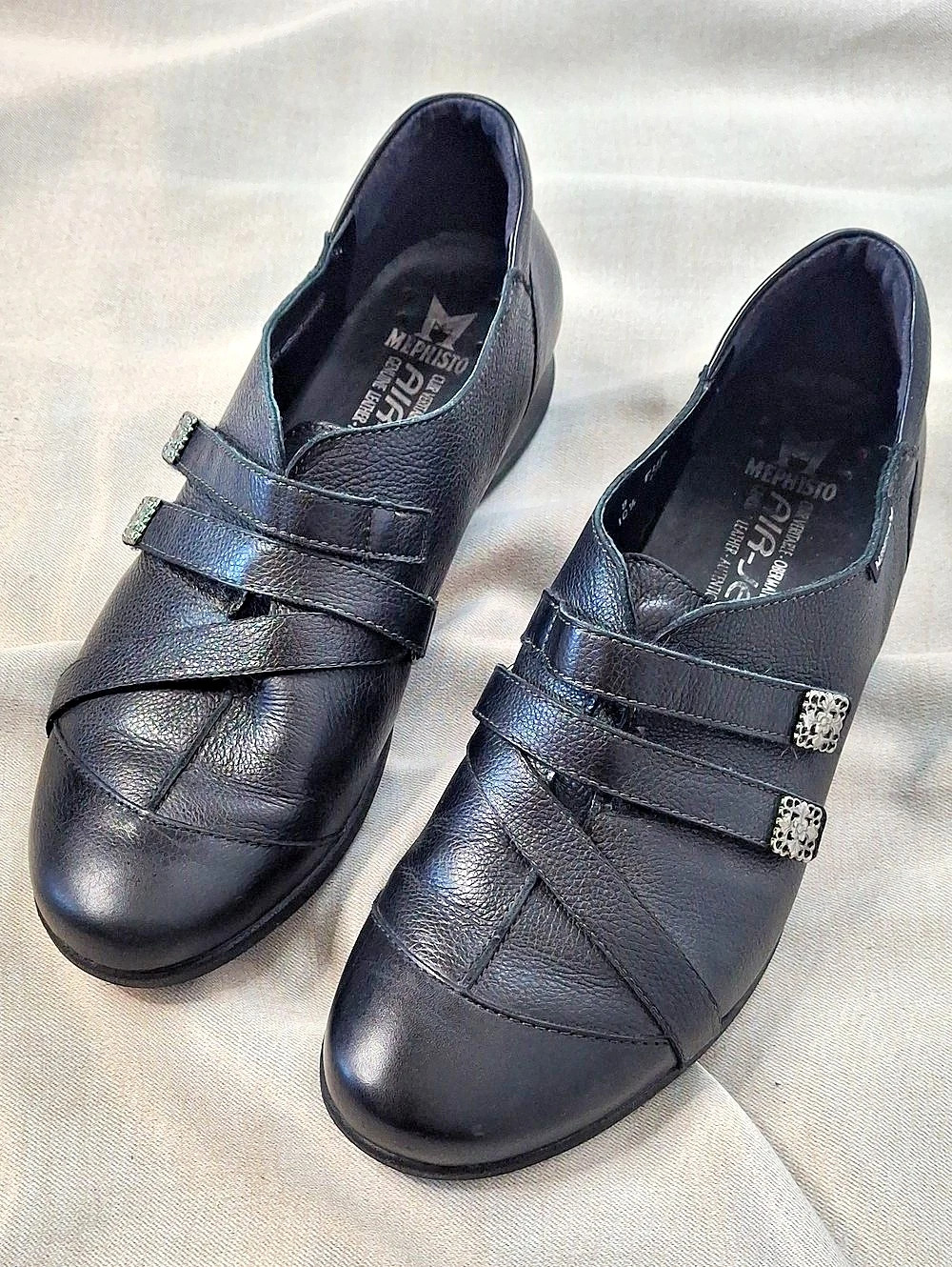 Mephisto Rivet Leather Flats Black US 101⁄2